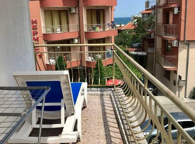 Апартаменты Helga *